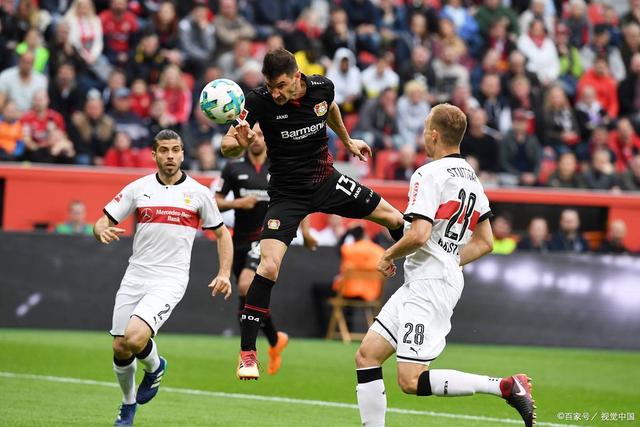 九游应用下载-里程碑夜！波尔图防线松动，德国杯加时末段刷纪录，气氛紧张，身体对抗强度拉满(0203波尔图提前几轮夺冠)