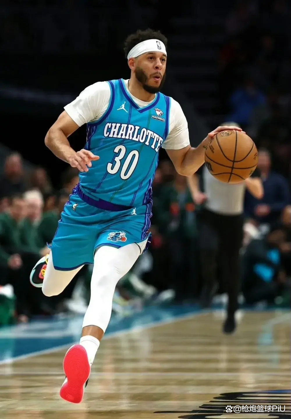 今晨夏洛特黄蜂调整名单以备全明星赛;远射贴柱环节打磨;态度坚定;更衣室氛围转暖的简单介绍 今晨夏洛特黄蜂调整名单以备全明星赛;远射贴柱环节打磨;态度坚定;更衣室氛围转暖的简单介绍