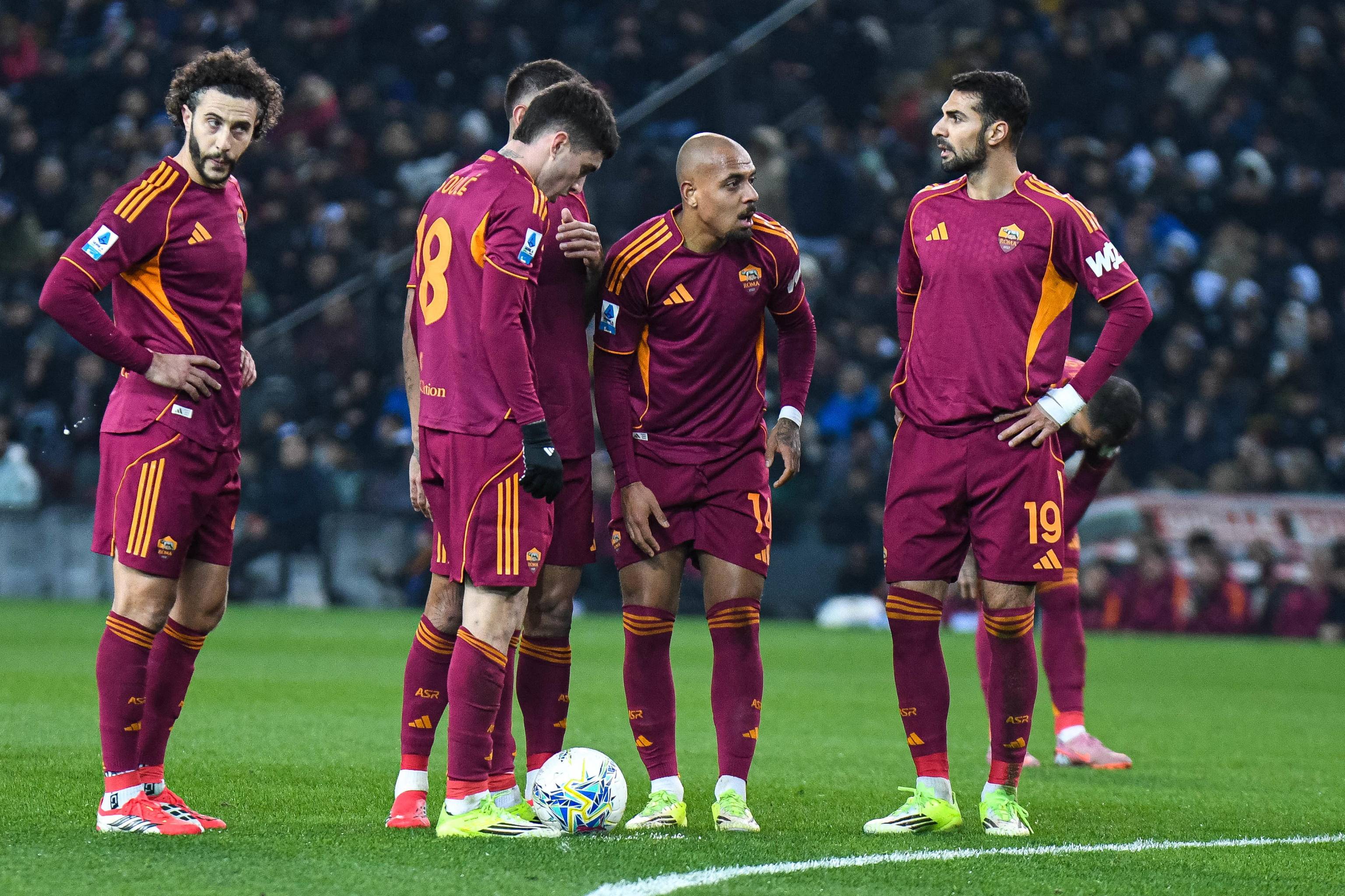 包含马德里竞技遗憾出局备战意甲阿森纳状态回暖备战足总杯，网友：集结日罗马备战法国杯的词条